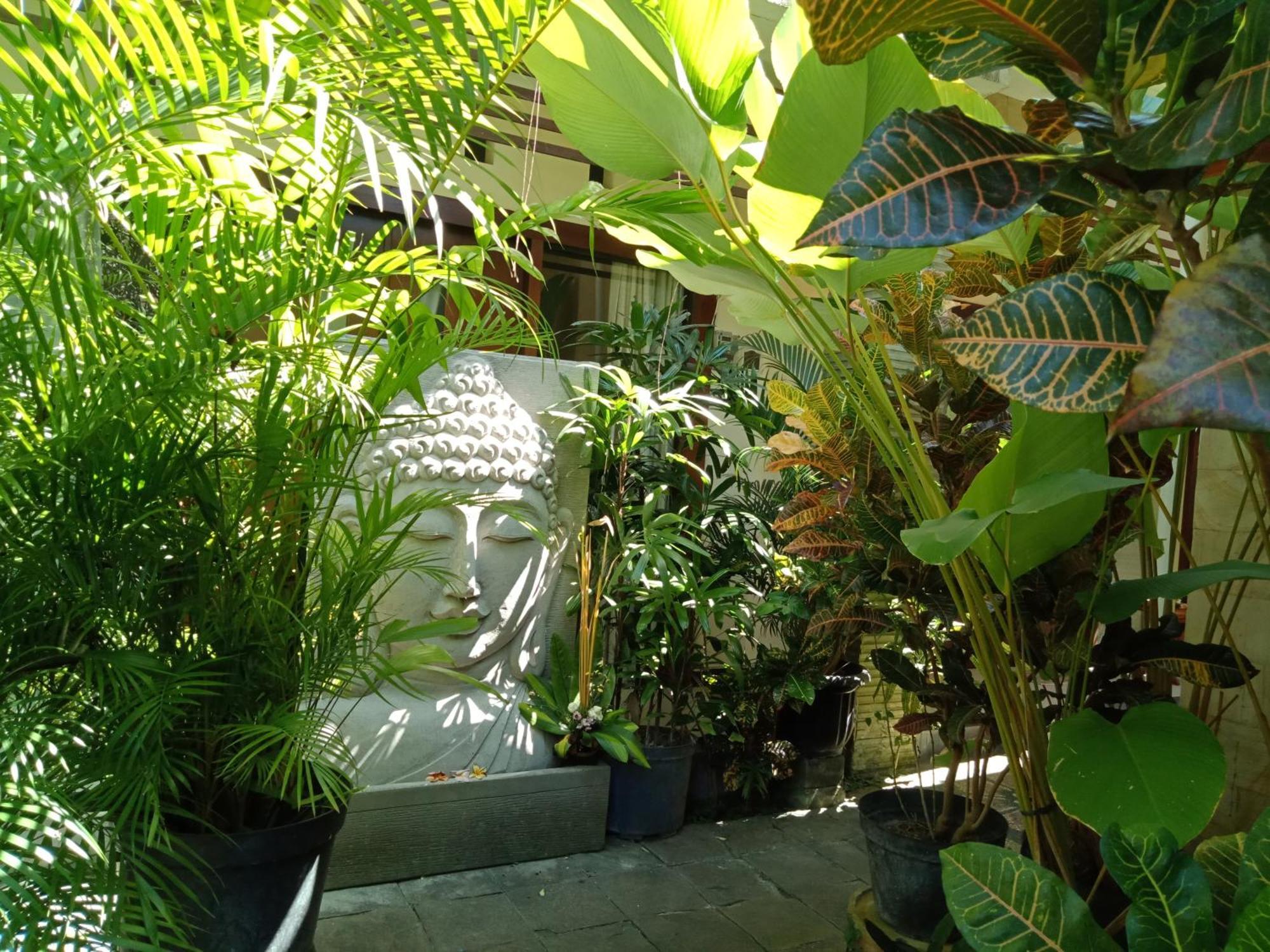 Rika Sanur Homestay Buitenkant foto