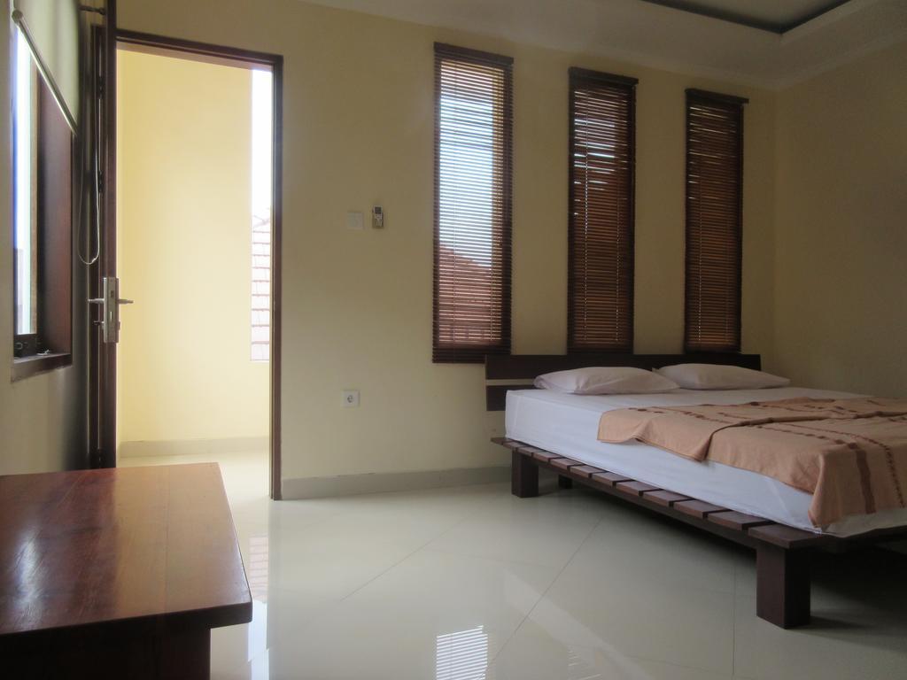 Rika Sanur Homestay Buitenkant foto