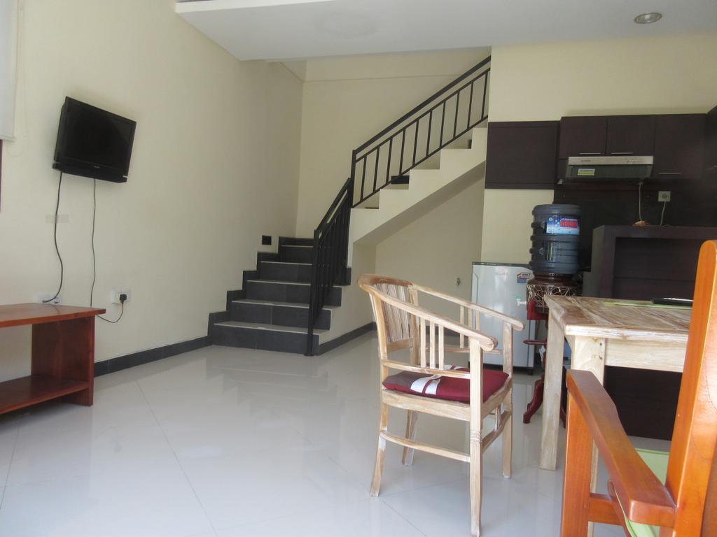 Rika Sanur Homestay Buitenkant foto