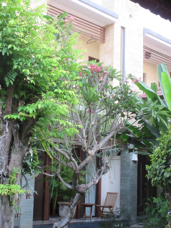 Rika Sanur Homestay Buitenkant foto